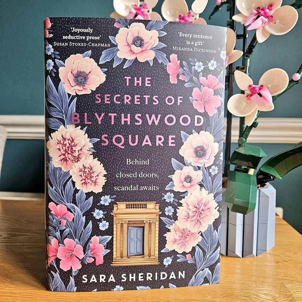 FranMcBookface's tweet photo. A huge Happy Publication Day to #TheSecretsOfBlythswoodSquare ✨️
A book as fabulous inside as it is out 😍
Review & purchase links up on my blog - link in bio https://t.co/SOEwfYqn00