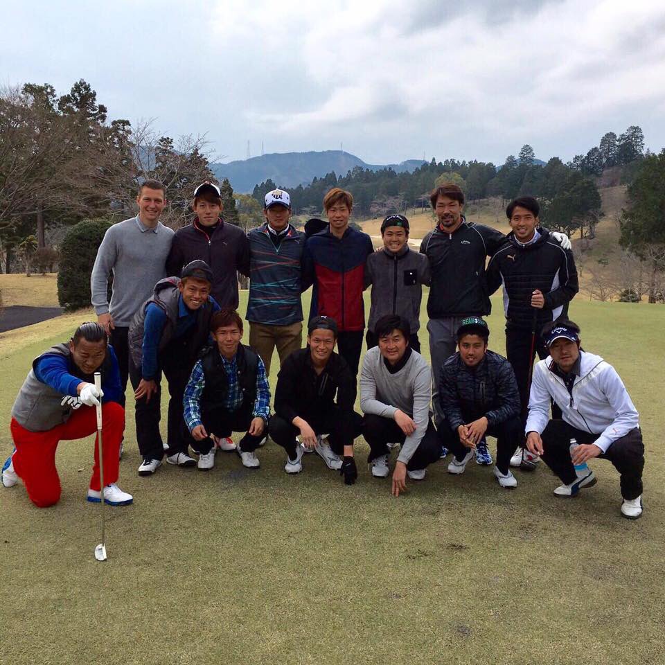 macott6's tweet photo. 偉大な先輩たちの背中をたくさん見てきた航也がついにキャプテン！
上手くいかない時にひとりで背負い込みそうな気質を見越しての副キャプテン4人体制かな？西部さんの存在も頼もしい☺️
#spulse #ONEFAMILY https://t.co/zVECuqXWnH