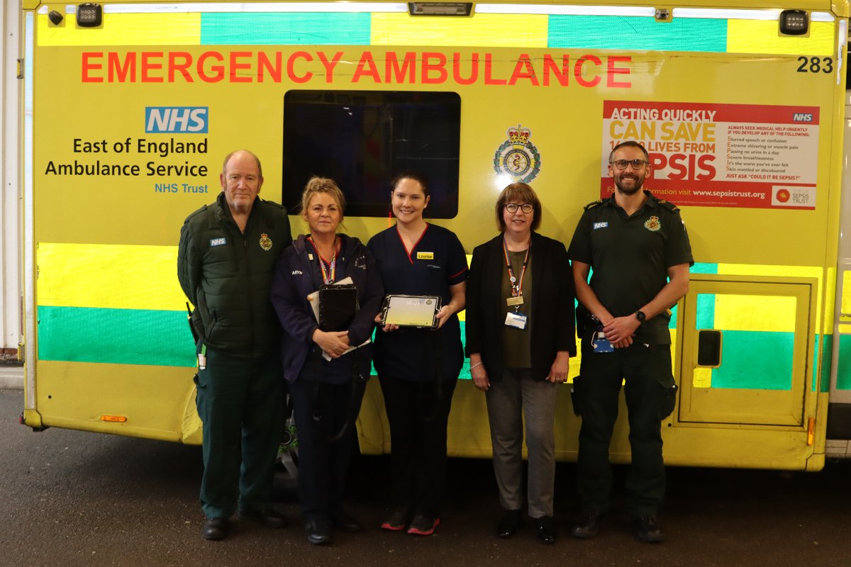 Stroke patients can now be treated within minutes of arrival to hospital thanks to a new video assessment system 🚑 In partnership with @EastEnglandAmb, the system provides stroke patients with swifter access to life-saving treatment 🏥 Read more ➡️ bit.ly/stroke-video-a…