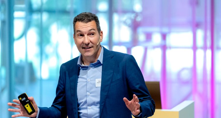 Wageningen U&R (@wur) on Twitter photo #Klimaat🌍💚| In een nieuwe aflevering van college tour gaat <a href="/TvanHattum/">Tim van Hattum</a> in gesprek over de uitdagingen van klimaatverandering en biodiversiteitsverlies. Hij deelt praktische inzichten en inspireert tot actie voor een duurzame wereld. Bekijk het hier👉 ap.lc/hfbqc #Klimaat🌍💚| In een nieuwe aflevering van college tour gaat <a href="/TvanHattum/">Tim van Hattum</a> in gesprek over de uitdagingen van klimaatverandering en biodiversiteitsverlies. Hij deelt praktische inzichten en inspireert tot actie voor een duurzame wereld. Bekijk het hier👉 ap.lc/hfbqc