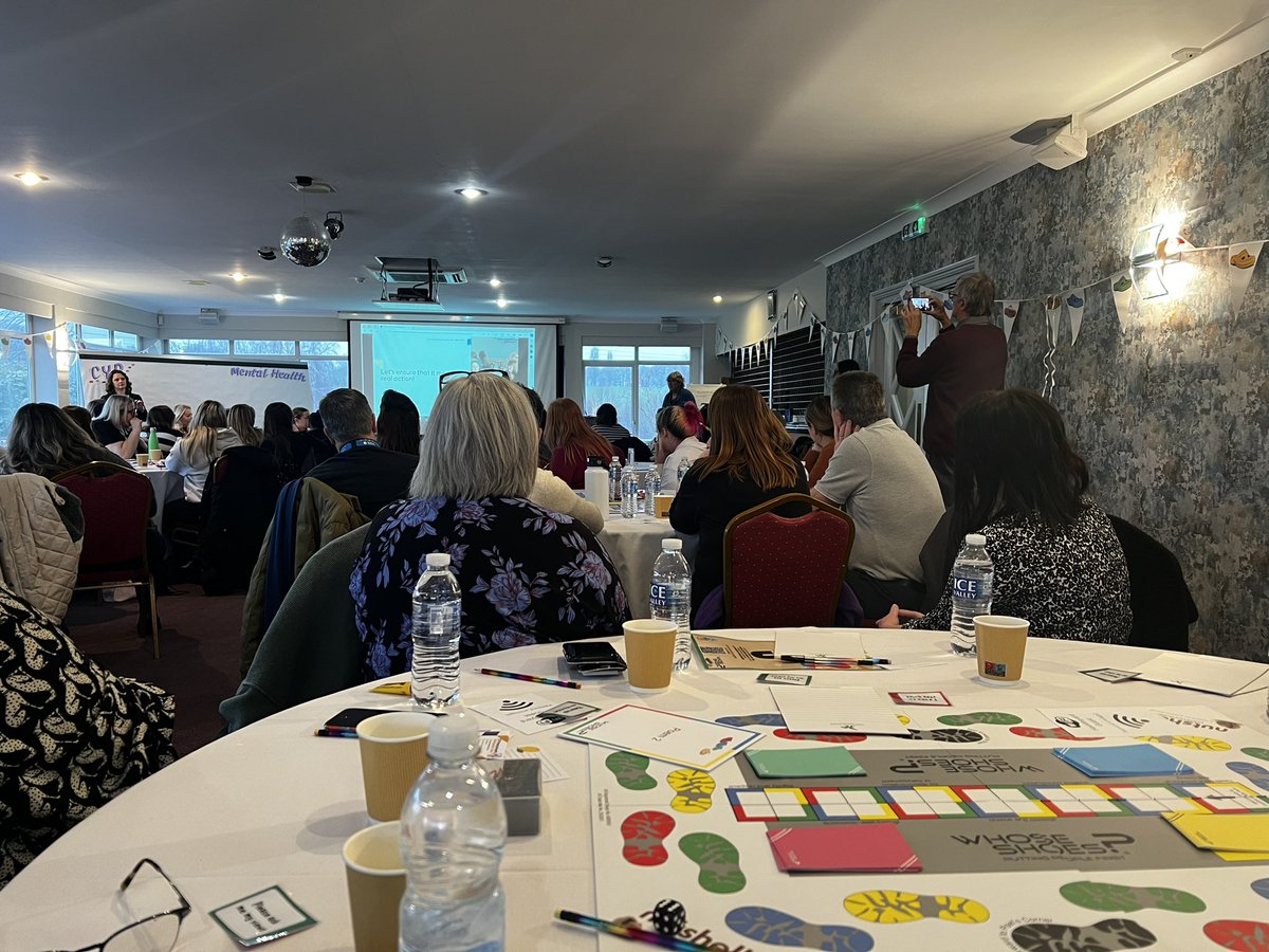 Zoe warren tweet media