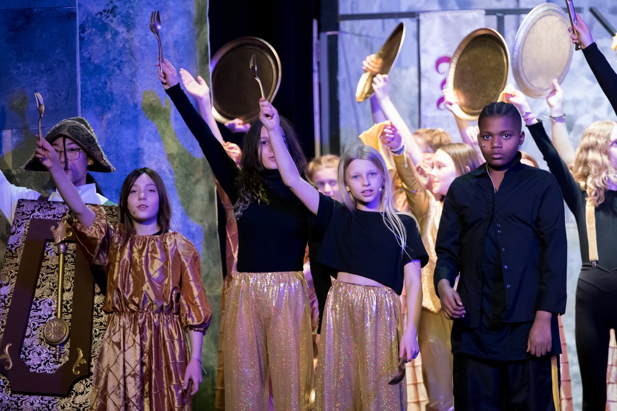 CanandaiguaCSD's tweet photo. THIS WEEKEND! Four shows of Disney's Beauty &amp; the Beast, Junior @CDGA_MS! 

Friday, February 9 - 7:30 pm
Saturday, February 10 - 2 pm
Saturday, February 10 - 7:30 pm
Sunday, February 11 - 2 pm

Tickets are $7, available in advance at Mobile Music or at the door. #CanandaiguaProud https://t.co/mTwoQV5Amw