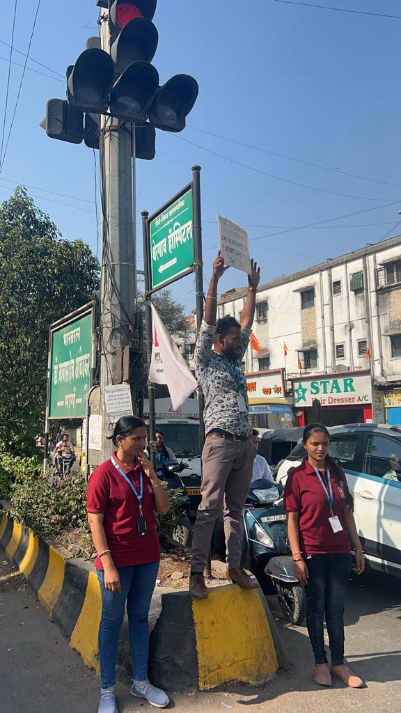 AjayBan35741872's tweet photo. पिंपरी चिंचवड महानगरपालिका
ग प्रभाग
*टीम डिवाईन*
*सुरक्षित इंटरनेट दिवस*
जागरुकता  *PCMC स्मार्ट सारथी ॲप* वापरण्यासाठी प्रोत्साहित करतना (टीम-डिवाईन)*
@shekhardalal
@AjitPawarSpeaks @PCMCSarathi @CMOMaharashtra @PCMC_Smartcity @the_sky_1997 @bharatpawar1697 https://t.co/TBxFcF2YLm