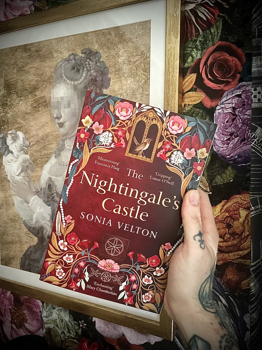 🌺 BEHOLD 🌺
✨ Just look at the latest proof of the superb #TheNightingalesCastle by @Soniavelton ✨ 
👏 The beauty of the cover hides the darkly seductive heart of the story within….
This gorgeous book is set to publish May by @AbacusBooks 👏
#Bookmail #gifted