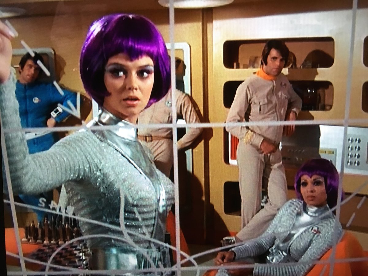 Loved watching UFO 1970s British science television series back in the day, Gerry Anderson was way ahead of his time. released September 1970 #UFO