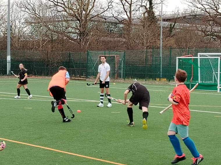 Half Term Showdown #Pitchero
leatherheadhockeyclub.co.uk/news/half-term…