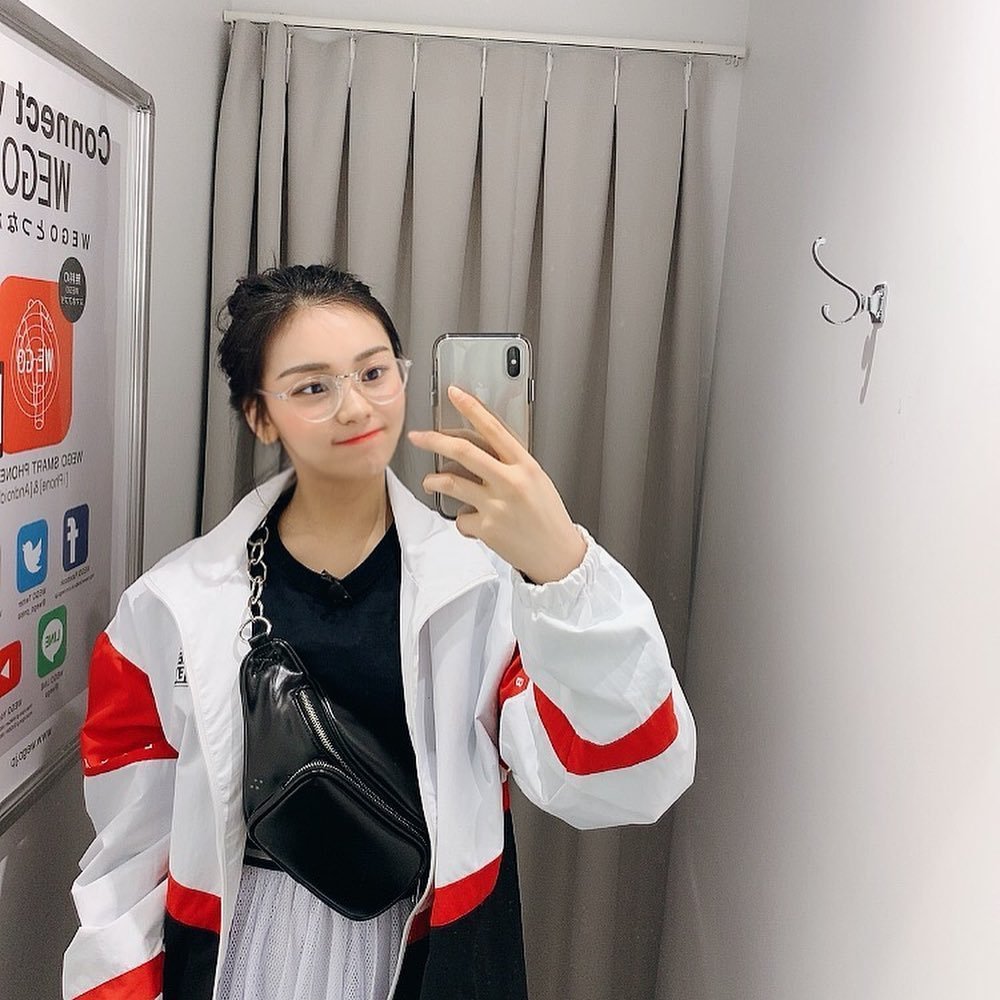 K98YM's tweet photo. 🕶🧢👓👜👟
Style by. @C986SB 😋 https://t.co/hILvcFTUX7