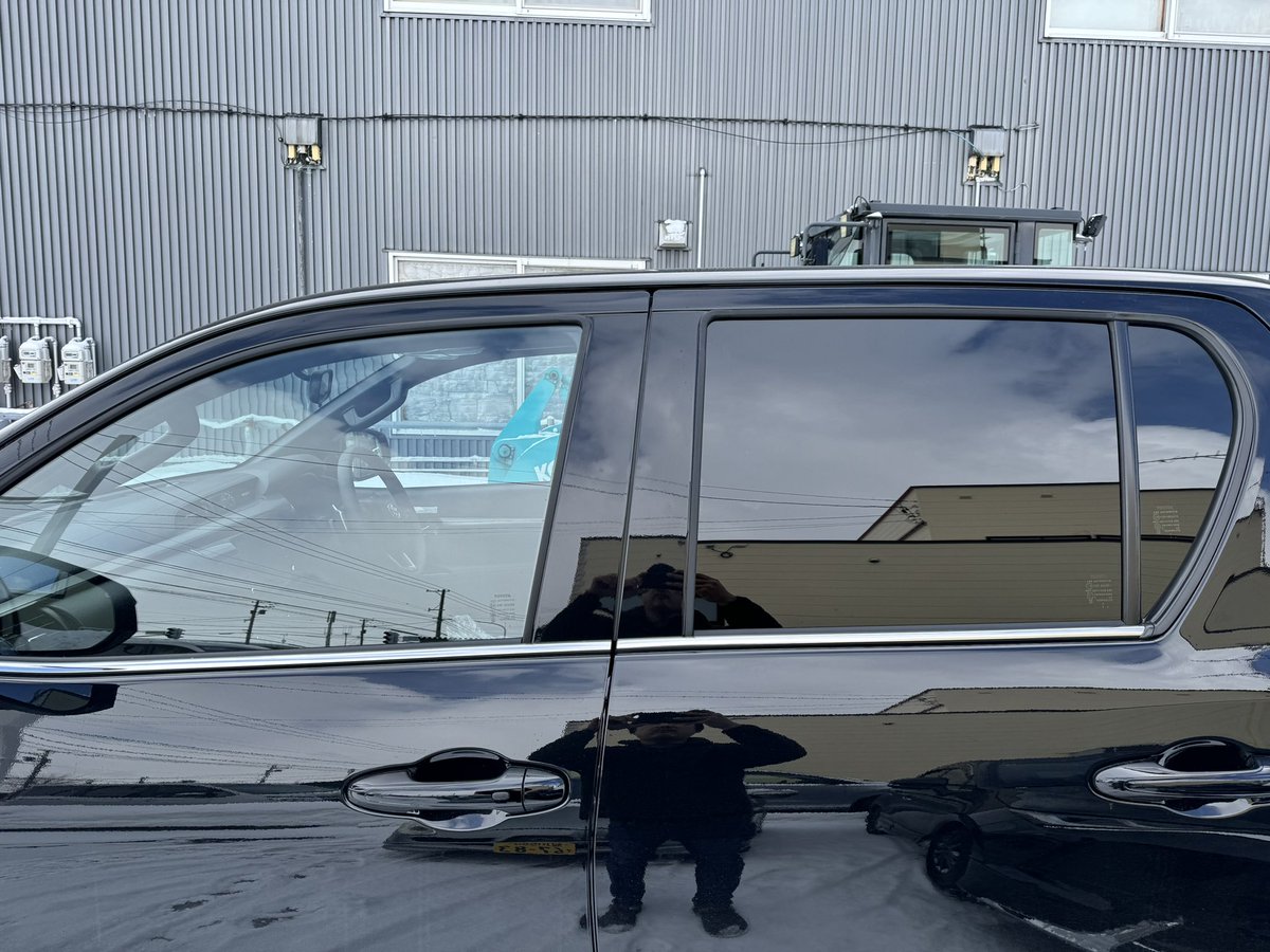 J'sCoatWorks tweet media