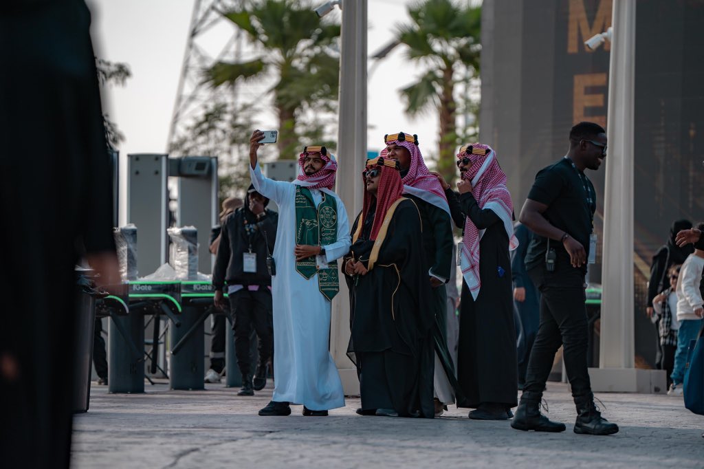 Various pictures of the Saudi people’s celebrations of #SaudiFoundingDay 🇸🇦