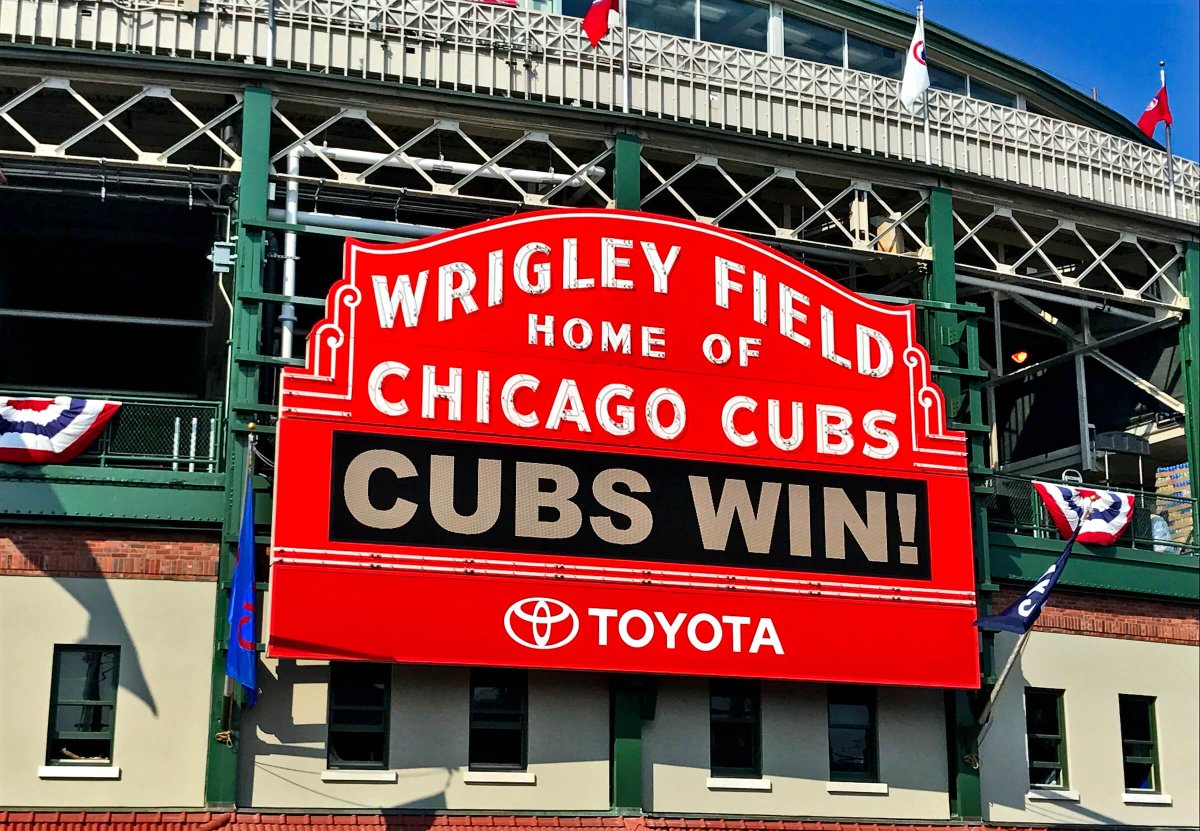 Today in 1988: the Chicago city council voted to allow night games at Wrigley Field. Eight were allowed in 1988, and 18 in future seasons The Cubs were the last team to add lights to their home field. All other MLB teams were playing under the lights by 1948 #MLB #baseball #Cubs