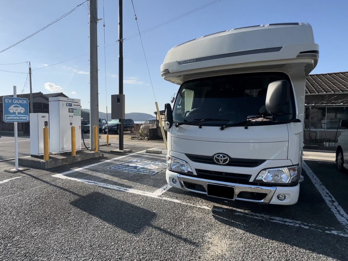 vanBeelife tweet media