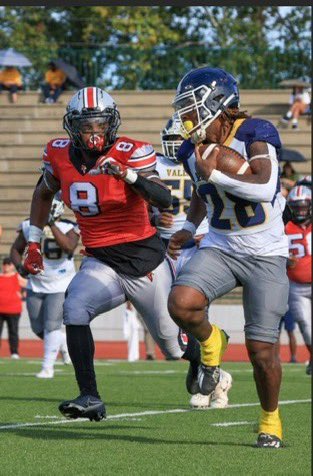 Jadarius58's tweet photo. Extremely blessed to receive my 2nd offer from @BirminghamCards #agtg🙏🏾 https://t.co/jigVG9g5p8