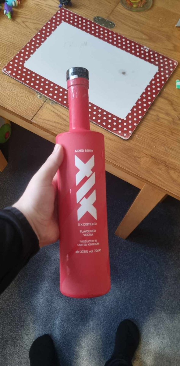 JordanTuggie's tweet photo. Anyone else win a bottle my freind did tastes amazing  @xixvodka @Sidemen https://t.co/7MvRHgn3fW