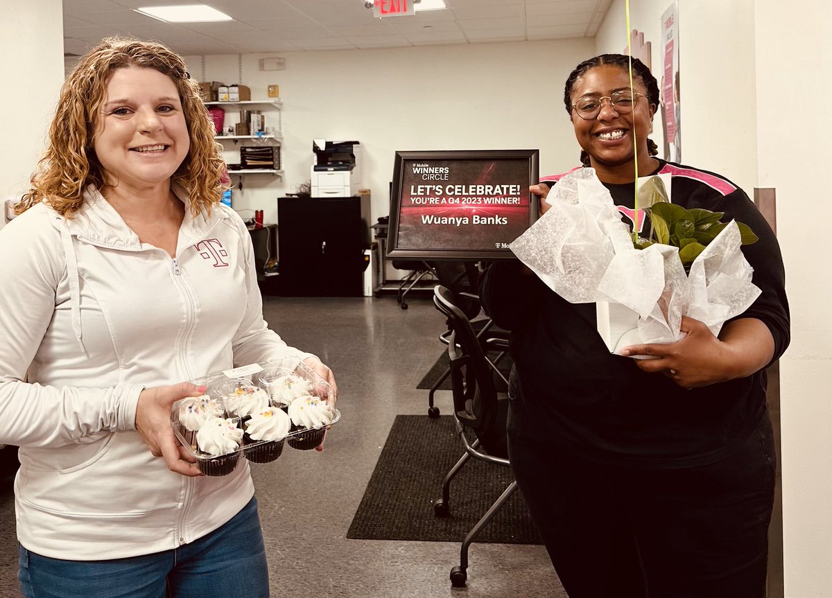 Big Congratulations to our STL TSM Wuanya Banks for winning Q4 Winner’s Circle! 🏆 #MidwestTrucks