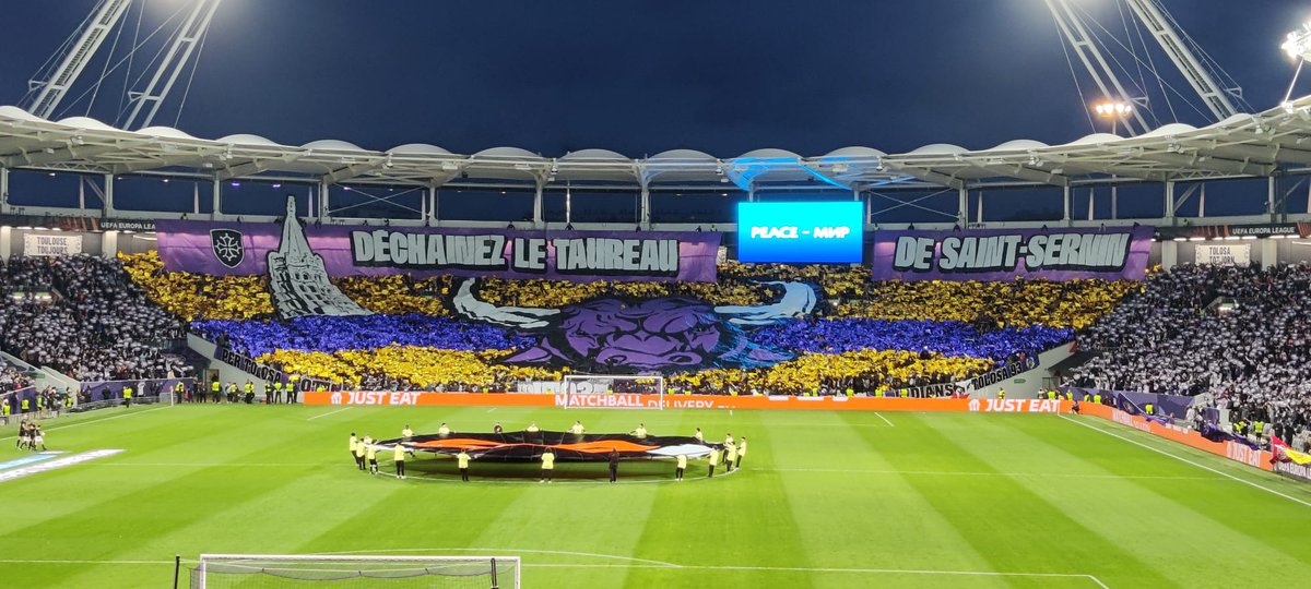 AtcJu's tweet photo. Fier d'être Toulousain !!
#TFCSLB https://t.co/XS40WN8bzD
