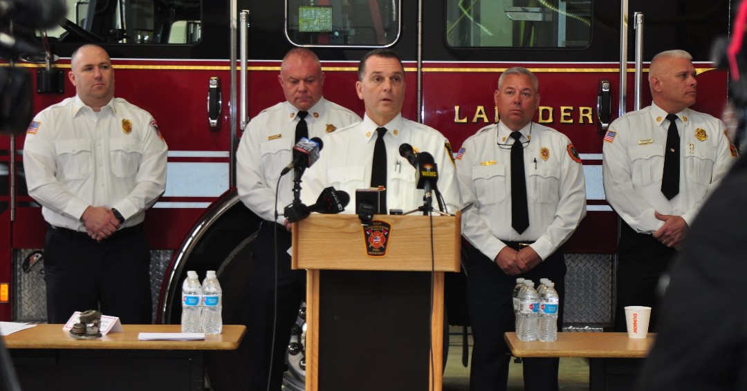 MassDFS's tweet photo. Fire chiefs from across Western Mass promoted the use of #SmokeAlarms &amp; #CarbonMonoxide alarms. Thank you to all who took part, especially @ELongFireDept, #WestfieldMA FD, @MassFireMarshal, @SFD_HQ, @01027FD, @Chicopee_MA FD, @WilbrahamFire, &amp; @RedCrossMA: https://t.co/ijt73fZWC7 https://t.co/fAfGgWzL3b