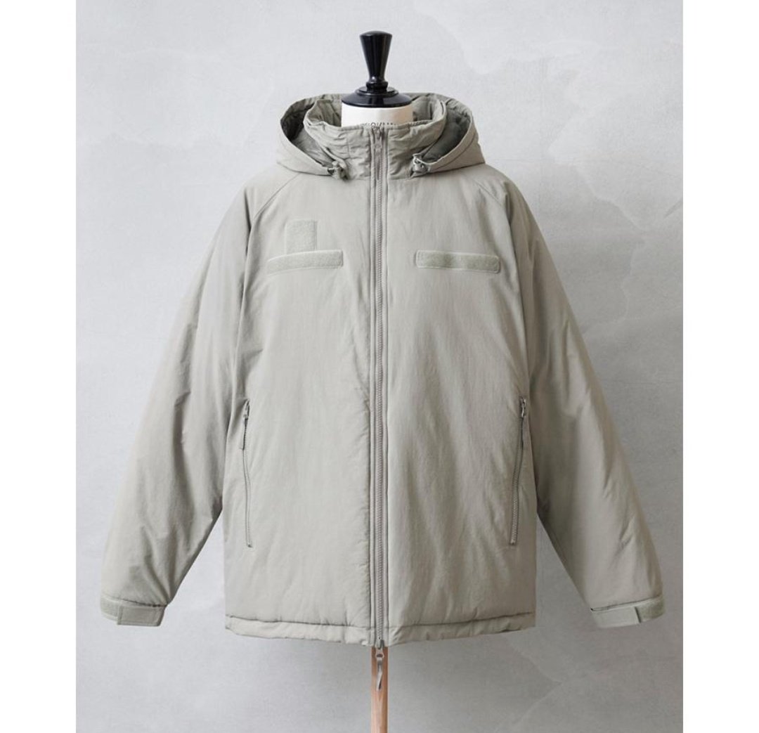 tripninja70's tweet image. 今朝のように冷え込むとまだまだ冬だなぁ〜と感じて防寒着が欲しくなってしまう病気が発病中
 #米軍  #レプリカ  #ECWCS  #GENIII #LEVEL7  #HOUSTON
 #プリマロフト
 #ミリタリー
どの色が好み？
パンツとの色の相性だと①か④かな〜全身黒も捨て難い
①フォレッジ②オリーブ
③ブラック④コヨーテ