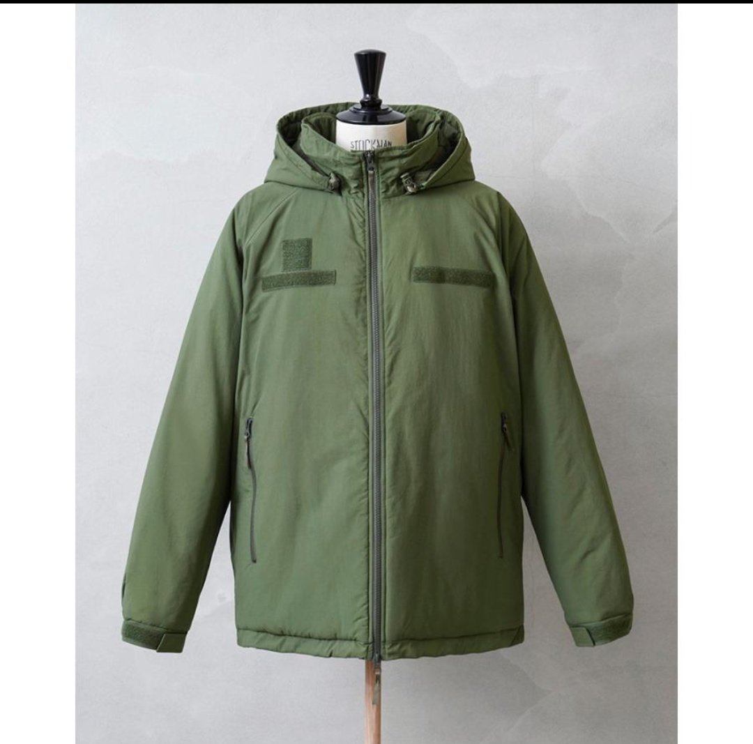 tripninja70's tweet image. 今朝のように冷え込むとまだまだ冬だなぁ〜と感じて防寒着が欲しくなってしまう病気が発病中
 #米軍  #レプリカ  #ECWCS  #GENIII #LEVEL7  #HOUSTON
 #プリマロフト
 #ミリタリー
どの色が好み？
パンツとの色の相性だと①か④かな〜全身黒も捨て難い
①フォレッジ②オリーブ
③ブラック④コヨーテ