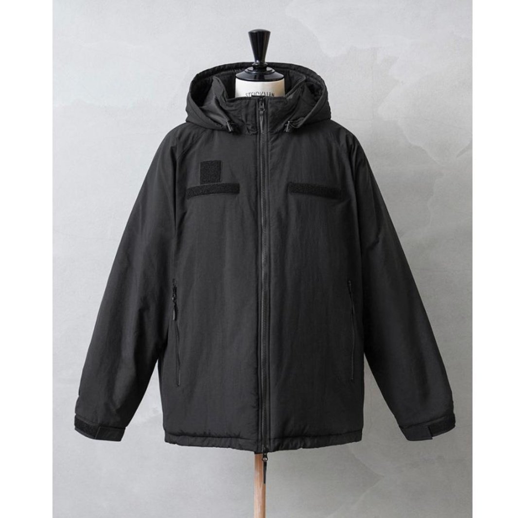 tripninja70's tweet image. 今朝のように冷え込むとまだまだ冬だなぁ〜と感じて防寒着が欲しくなってしまう病気が発病中
 #米軍  #レプリカ  #ECWCS  #GENIII #LEVEL7  #HOUSTON
 #プリマロフト
 #ミリタリー
どの色が好み？
パンツとの色の相性だと①か④かな〜全身黒も捨て難い
①フォレッジ②オリーブ
③ブラック④コヨーテ