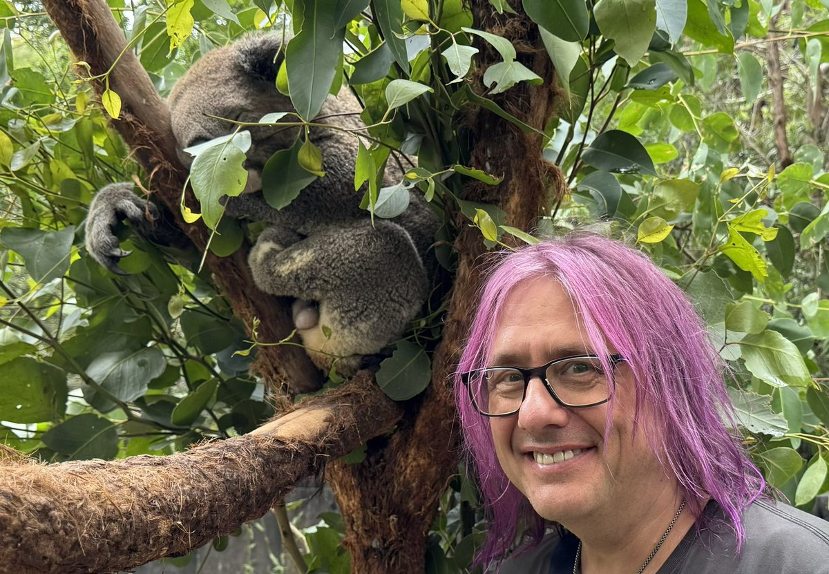 Thanks to our new friends at Taronga Zoo in Sydney for letting us get up close and personal with some of their cute Koalas on our visit down under!