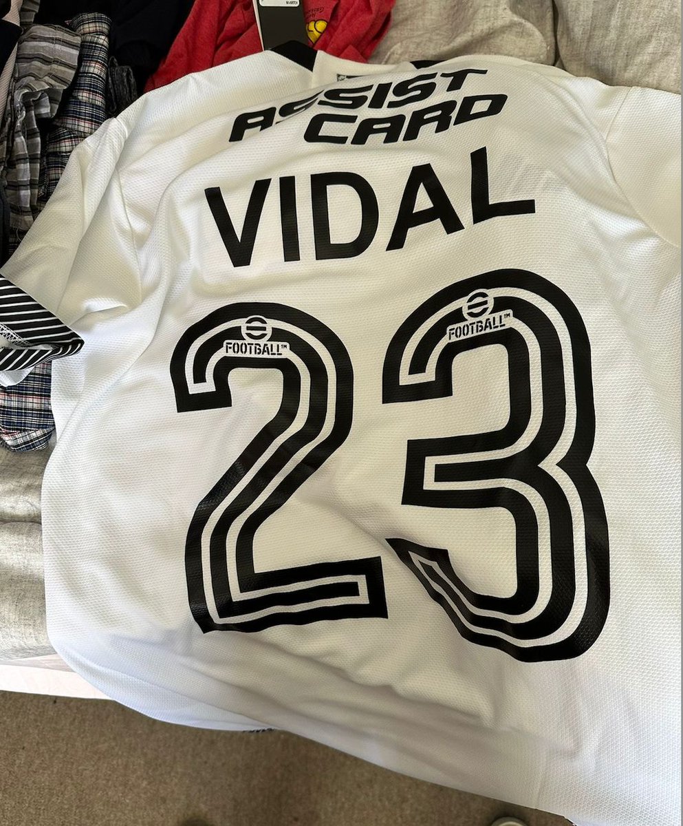 Vamos #ColoColo csm!! Vamos <a href="/kingarturo23/">Arturo Vidal</a>