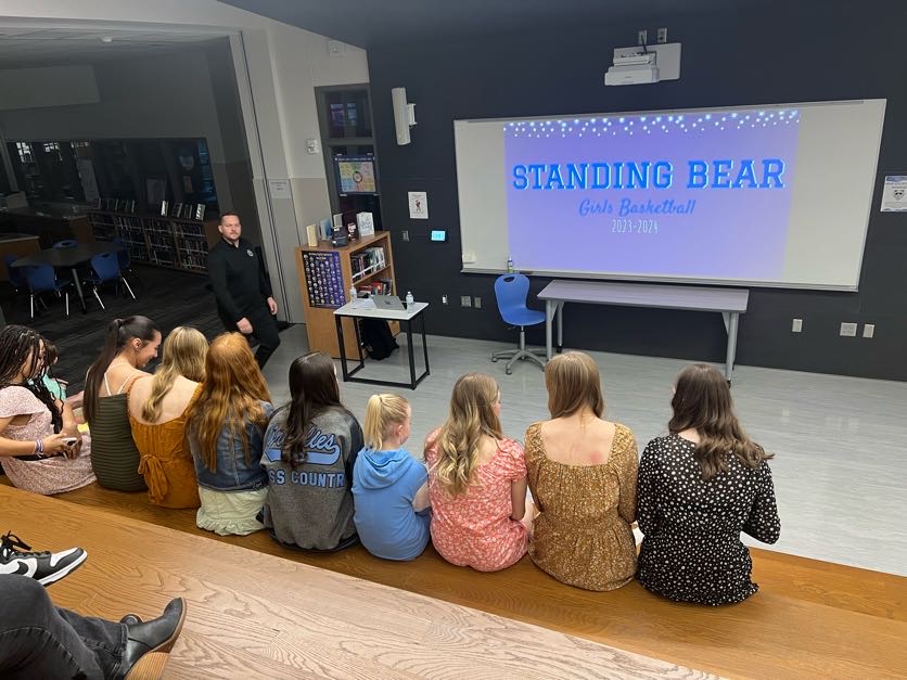 Lincoln Standing Bear Girls Basketball tweet media