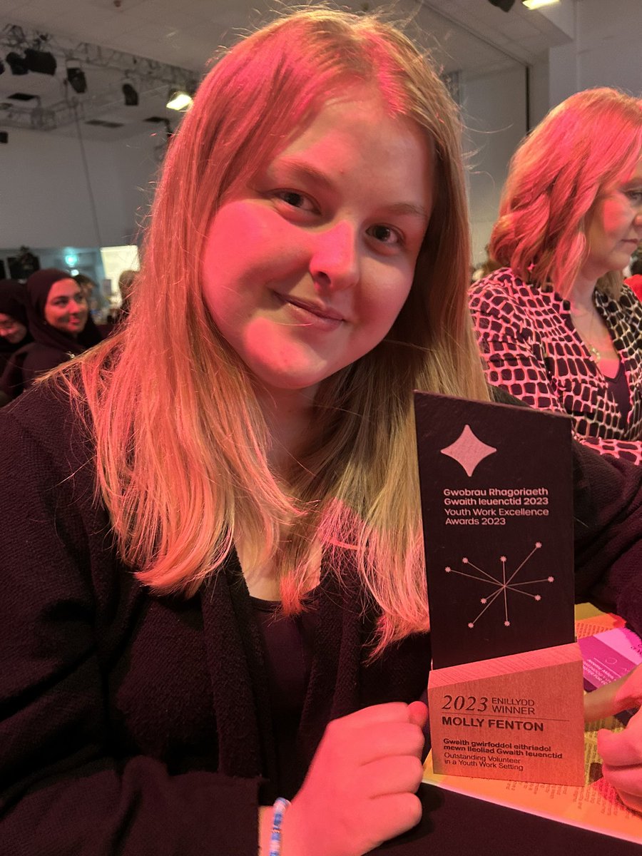 Given the occasion…you get my moon face.
Outstanding volunteer in youth work for my work at @LoveYourPeriod1 and for girls rights in the health space.

Thank you to everyone who supports me everyday.❤️

#YouthWorkAwards23

Brain tumours suck - but I'm still winning.