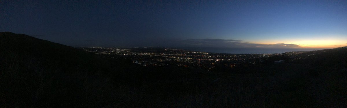 gingerjessss's tweet photo. 5k hike yesterday after work, overlooking Ventura. I’ve missed my roots 🌱🌿🪸🫧 https://t.co/inmjgOZrGa