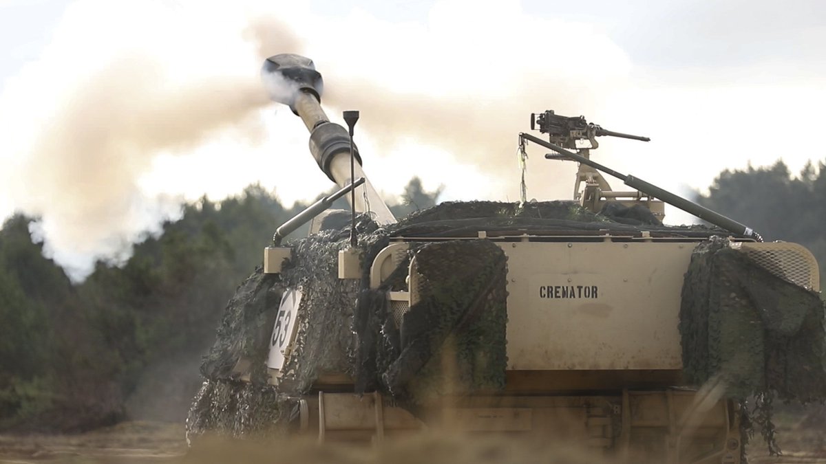 2ABCT1AD's tweet image. Out with a bang! @ironthunder_bn Demonstrates #lethality and a whole lot of #combatpower as they conduct Artillery Table XV! #thunder #IronSoldiers #StrikeHard 
@1stArmoredDiv @3rd_Infantry @VCorps @USArmyEURAF @FORSCOM @US_EUCOM