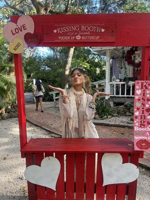 Give mama some sugaaaaa https://t.co/f9LzbRMffZ