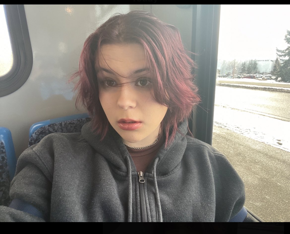 My parents!

Help I don’t see it???