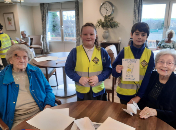 Mini Police from the Park Primary school attended Avon Valley Care home yesterday. Where they were able to interact with the residents and have an arts and crafts morning #minipolice #avonvalleycarehome