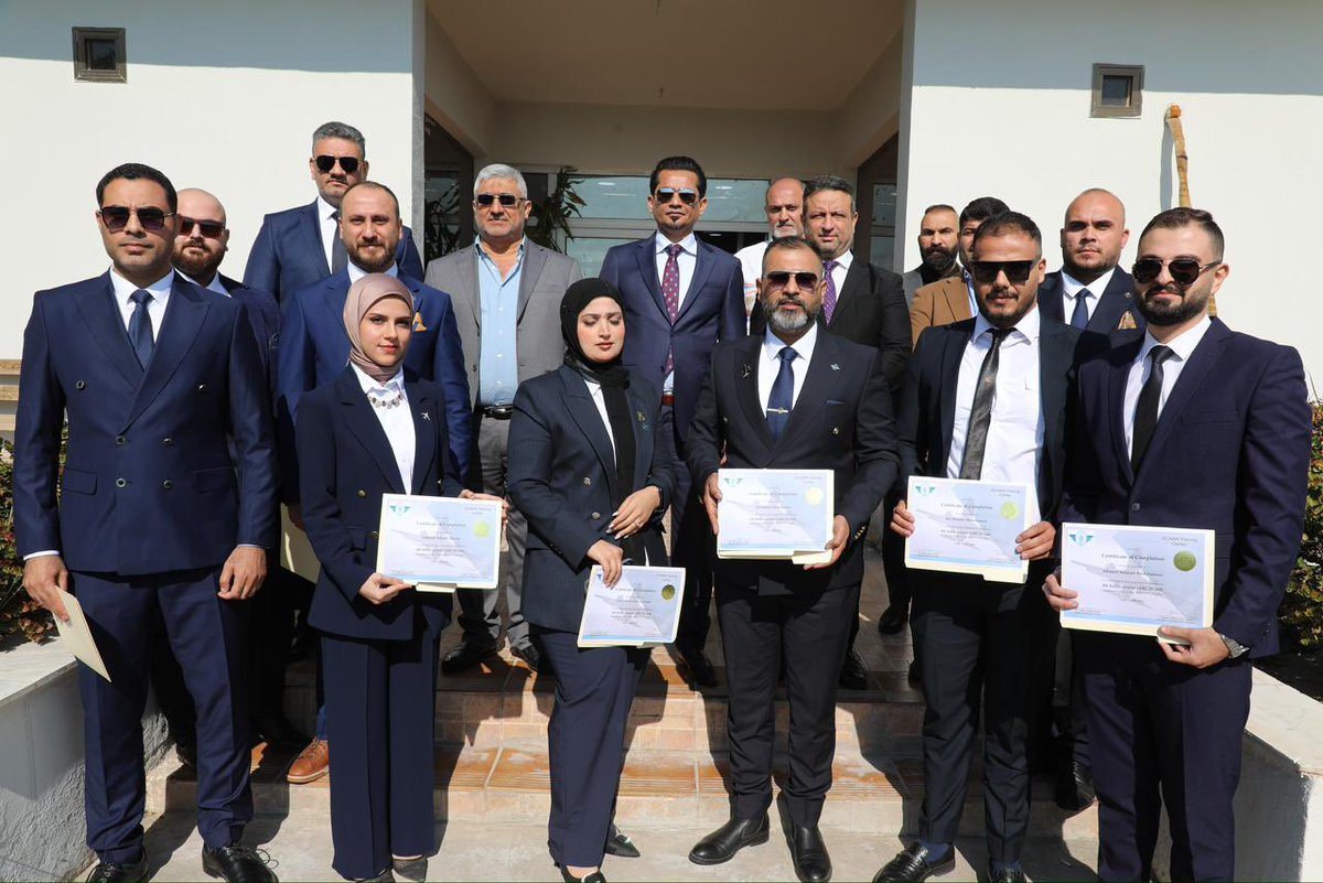 maethamalsafii's tweet photo. وزير النقل رزاق محيبس السعداوي يشرف على تخرج مراقبين من الدورة الأساسية للرقابة الجوية : نحرص على اعداد كوادر كفوءة لإدارة الملاحة الجوية 
#مطار_بغداد_الدولي 
#وزارة_النقل_العراقية https://t.co/g9cWDdxzqN