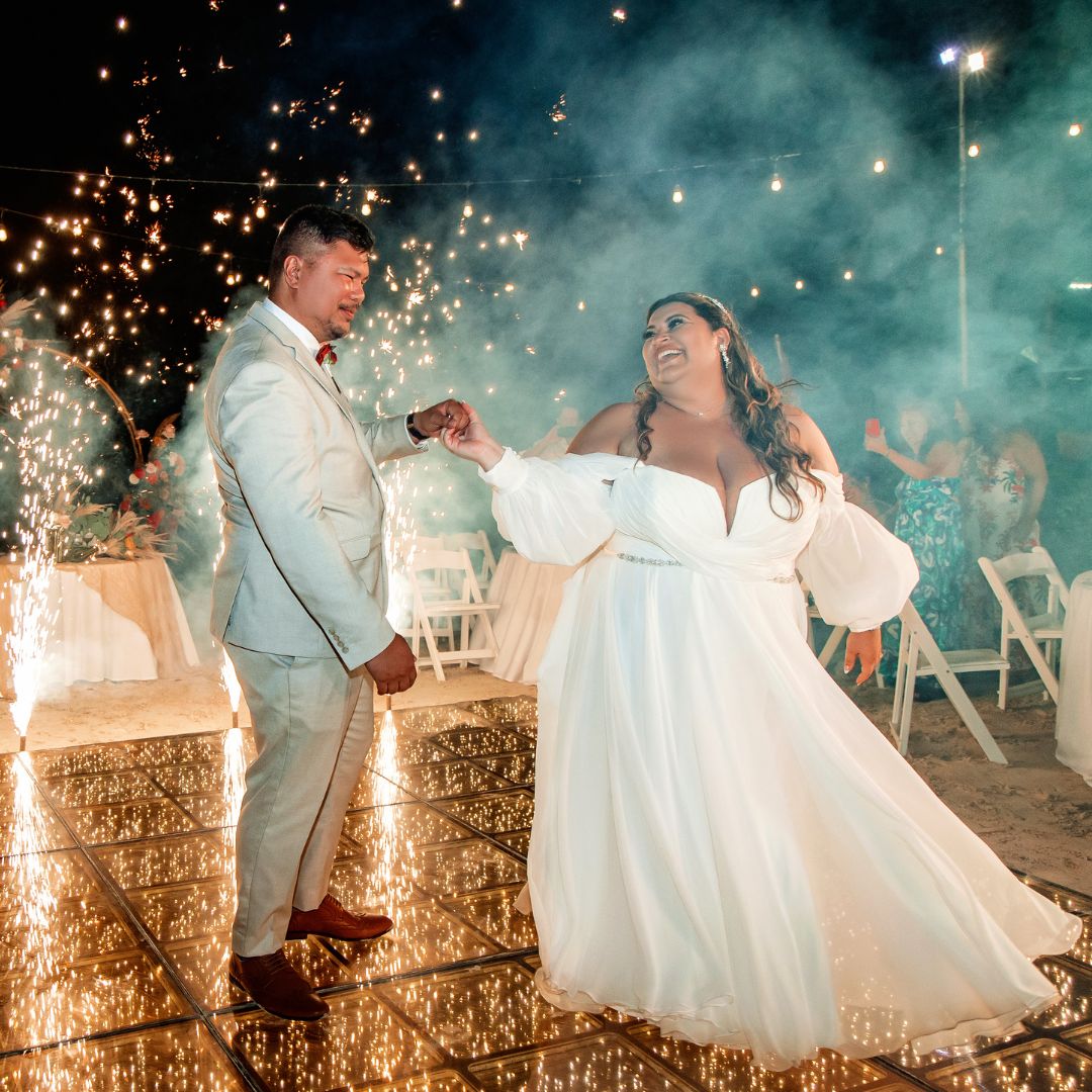 DestinationWeddings tweet media