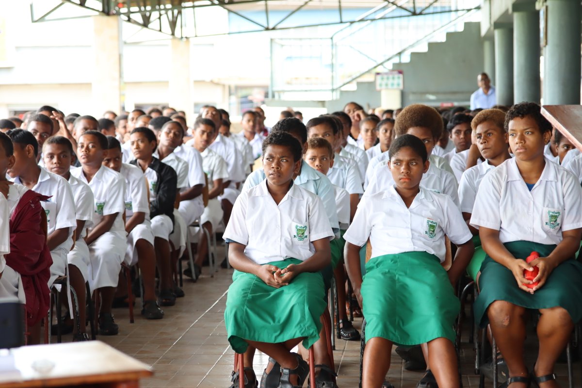 The Parliament Bus Programme team from @fijiparliament has visited Nilsen College and Tavua District Secondary School in Tavua today. This programme is supported by the Governments of 🇦🇺, 🇳🇿, and 🇯🇵.