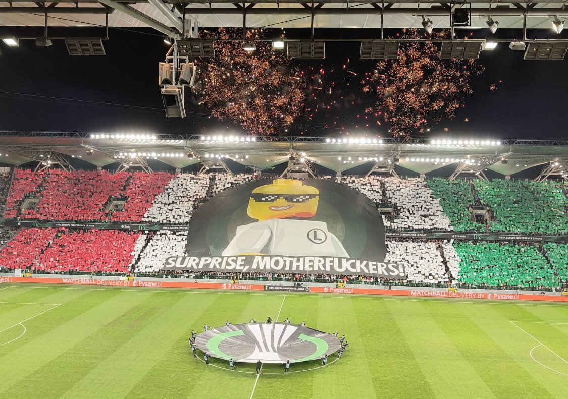 UEFA closed Legia Warsaw's ultra section for tonight’s game against Molde. Look at their fans response… 🤣👏