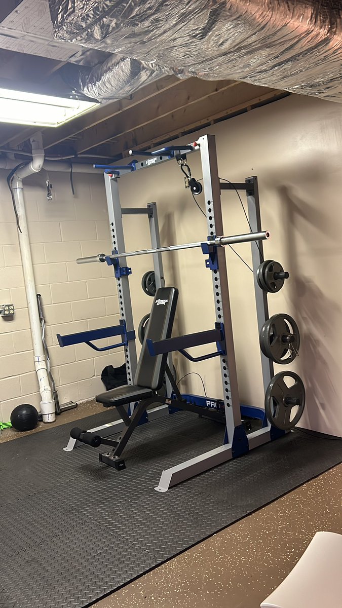 Moneymason2010's tweet photo. Second workout today https://t.co/r4sWwGoeXZ
