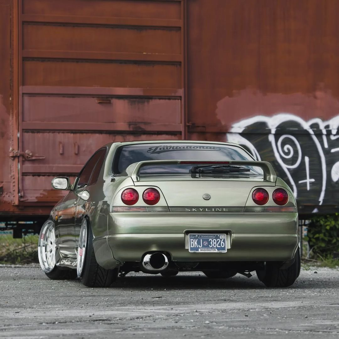 strctstndrds's tweet image. R33s don’t get enough 💖