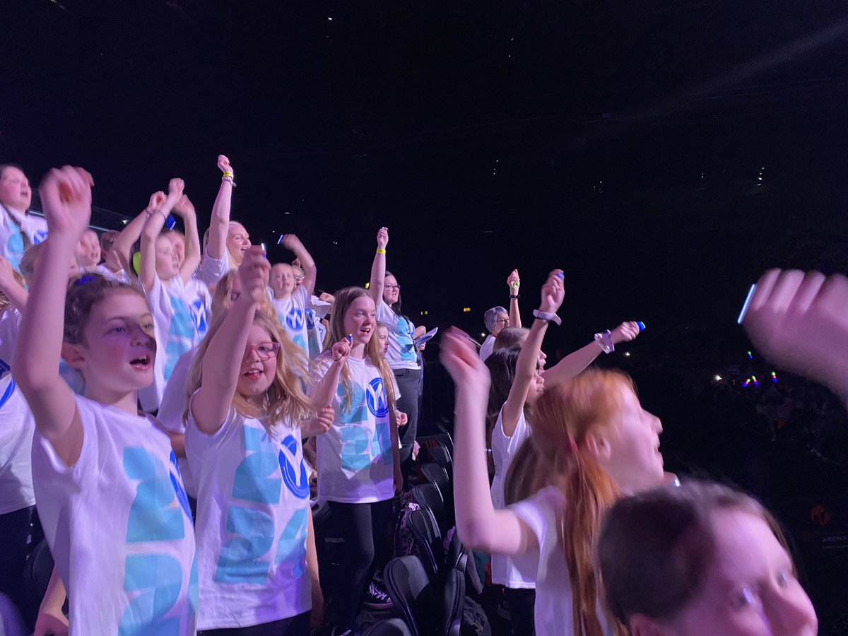 We have had a great time @YoungVoicesOrg Nandi Bushell was inspirational! Our 6th year of making memories in the biggest choir ever! #nandibushell #youngvoices #schoolchoir❤️