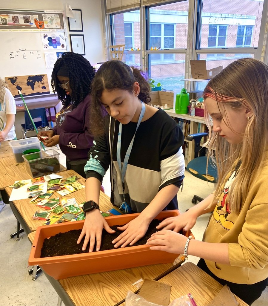 Members of the MMS Environmental Club did some planting for the Spring, processed the recycling items for the building, voted on a student created club logo, and discussed plans for some outdoor gardening. Productive meeting as always!
#19EveryStudent