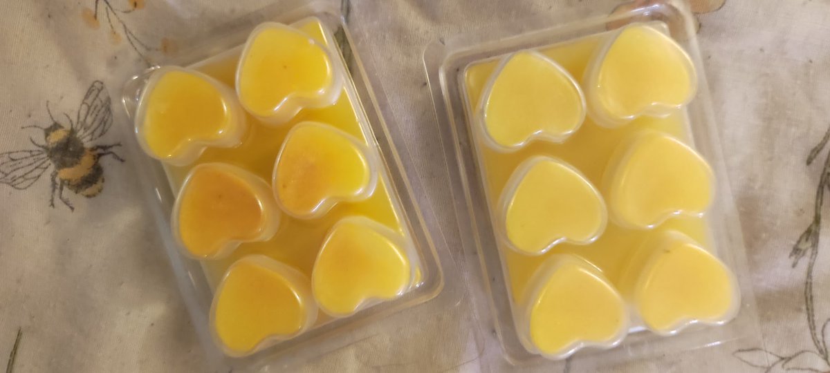 Had a lovely order through today! All Limencello scented ducks and hearts. My house smells lovely and fresh.
#smallbusiness #waxmelt #smallbusinessuk #ducks #lemonscented