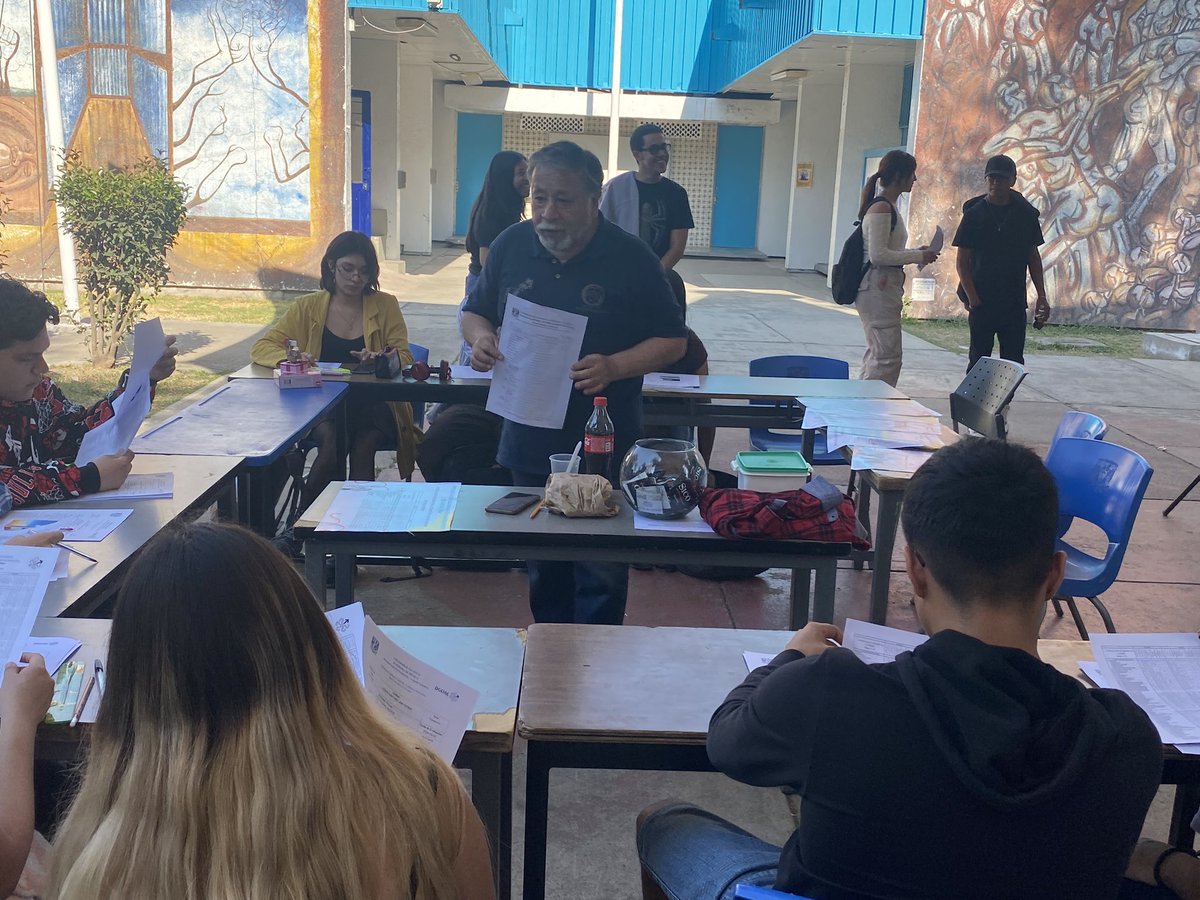 CCHVallejo_Ofi's tweet photo. Estamos por concluir la jornada de interpretación de resultados de las pruebas #PROUNAM II e #INVOCA que ayudan a nuestros cecehacheros de 4to a conocer  sus habilidades y aptitudes rumbo a la licenciatura. https://t.co/lh6SesGSmf