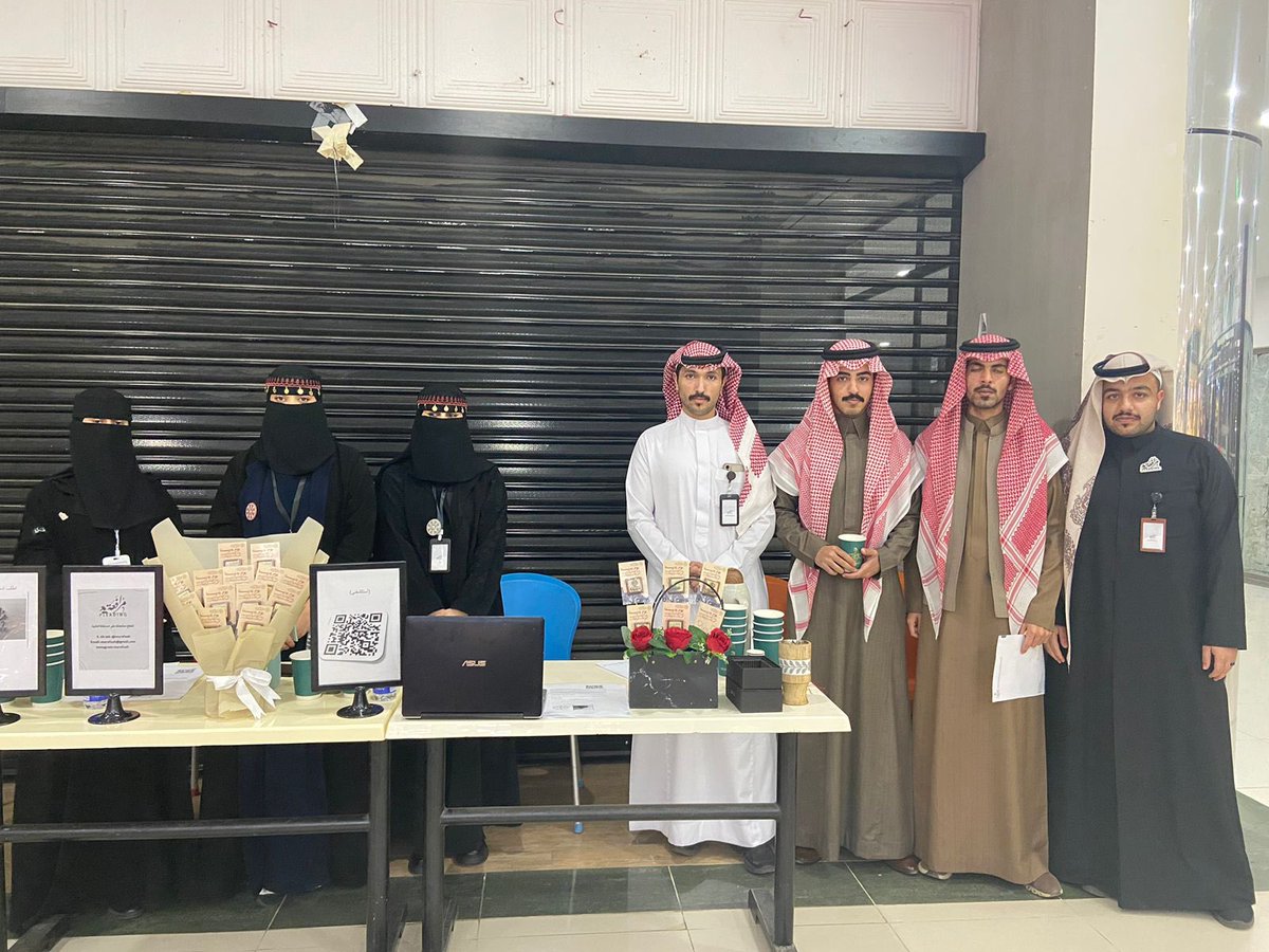 murafaah's tweet photo. شارك فريق #مُرافعة في محافظة القريات باحتفالات #يوم_التاسيس من خلال تقديم منشورات تثقيفية بالقانون السعودي و نشأته و تقديم استشارات قانونية مجانية للزوار. https://t.co/2LfQtJ19Be