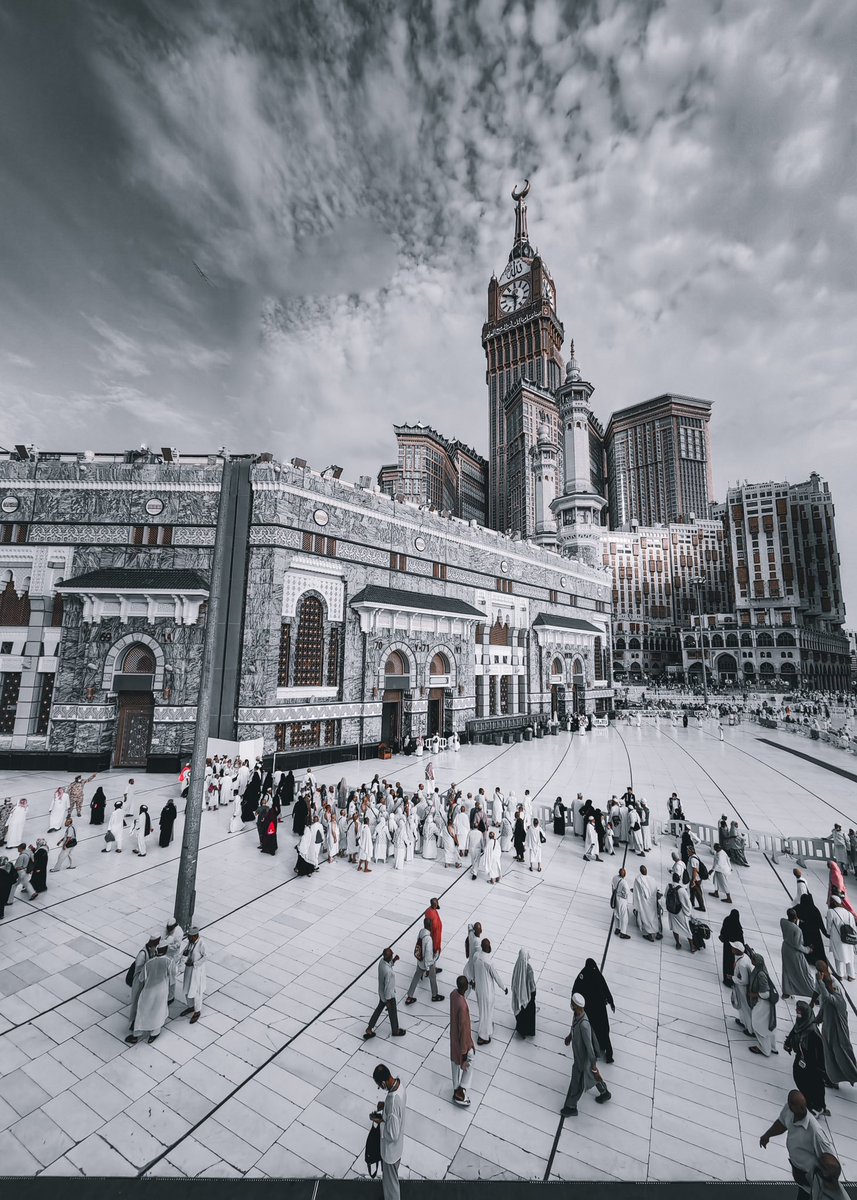 يا ربّ
روحي بالشتات تصدعت
تحتاج بيتكَ بالرحابِ تسيرُ! ♥️