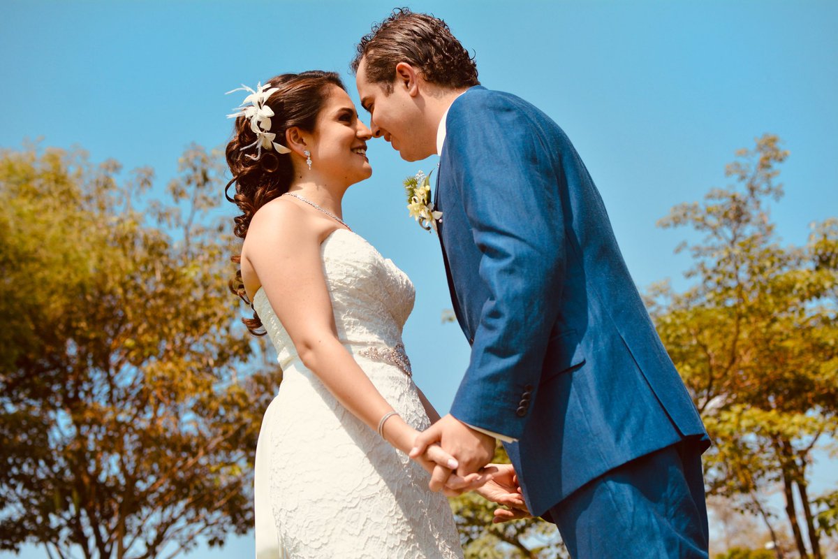 CaliroFilms's tweet image. Cuando eres contratado por una pareja, en su mundo, no existe nadie mejor que tú. Para ellos: eres el mejor. 🫀

#CALIROFILMS #TELLINGSTORIES