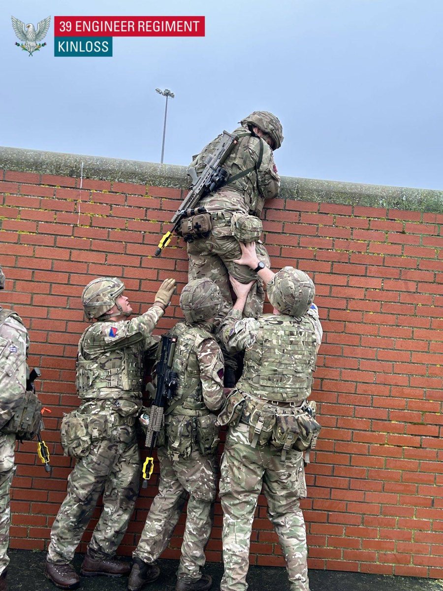 Ex OTTERS CRAWL saw soldiers from across 60 HQ & Sp Sqn develop their basic soldiering green skills and leadership under testing conditions. The exercise culminated with an arduous physical challenge to test mental and physical resilience. @ArmyinScotland @Proud_Sappers