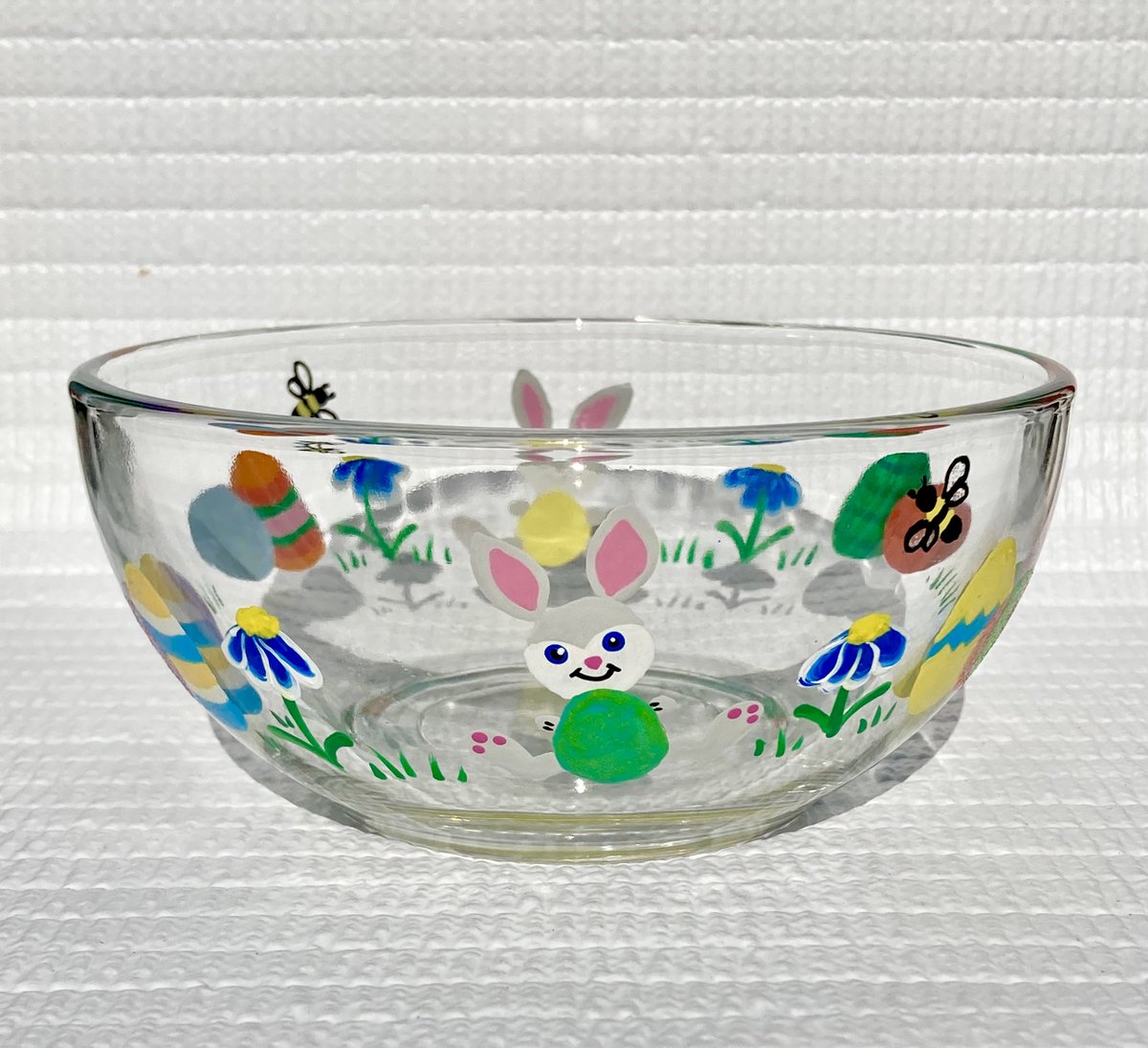 Easter candy bowl etsy.com/listing/166254… #easterbowl #candybowl #eastereggs #SMILEtt23 #easterdecor #eastergift #CraftBizParty #etsy #etsyshop
