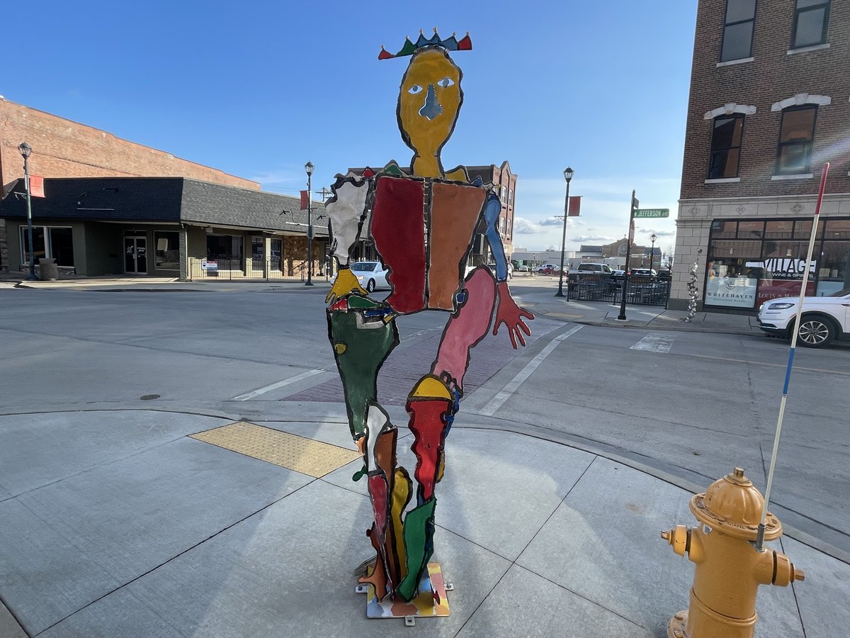 Sculptures on the Avenue is a self-guided walkable art gallery in downtown @effinghamil.

We know the arts are important to thriving communities and business corridors. I’m glad @GovPritzker proposed $10M to expand existing grant programs for the arts in our FY25 budget!