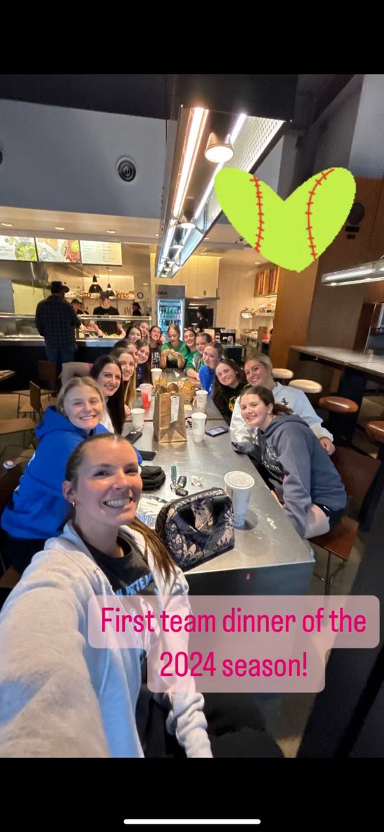 SFsoftballLions's tweet photo. First team dinner of 2024!! 

Let’s go lions! Looking forward to March 4th! 

#sflionspride #sfsoftball #welme https://t.co/6BDsTE0xKM