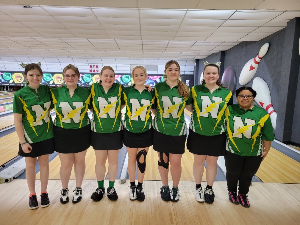 Northmont Lady Bolts qualify for Districts with a 2nd place finish at Sectionals!
Let’s Go Bolts ⚡️🎳